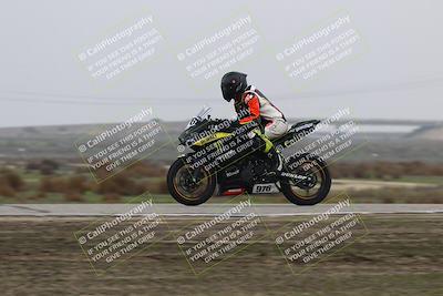 media/Nov-29-2025-TrackDaz (Sat) [[10ae2d9bce]]/B Group/Session 4 (Wheelie Bump)/